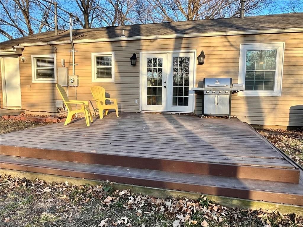 7940 MAPLE Street — photo 14