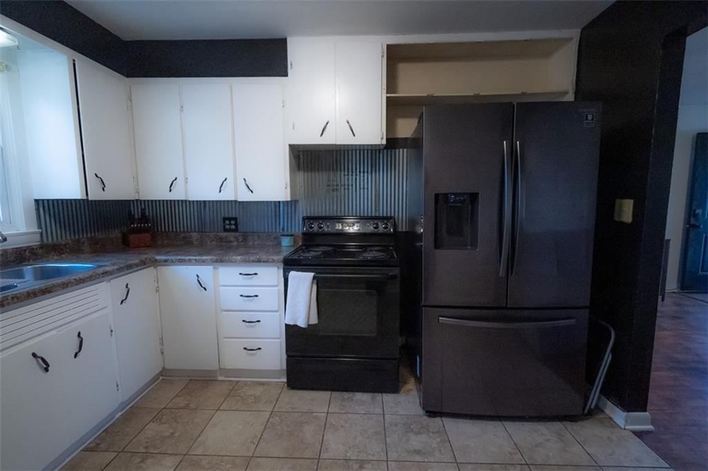 225 W 5th Street — photo 7