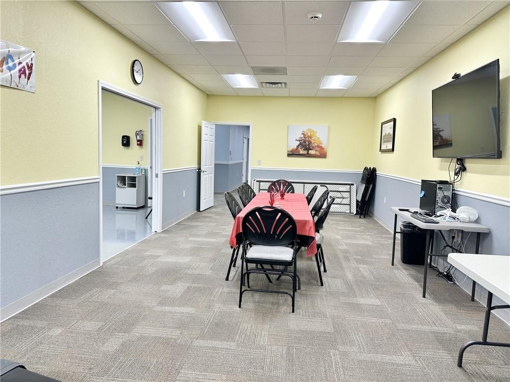 725 S Mitchell Avenue — photo 12