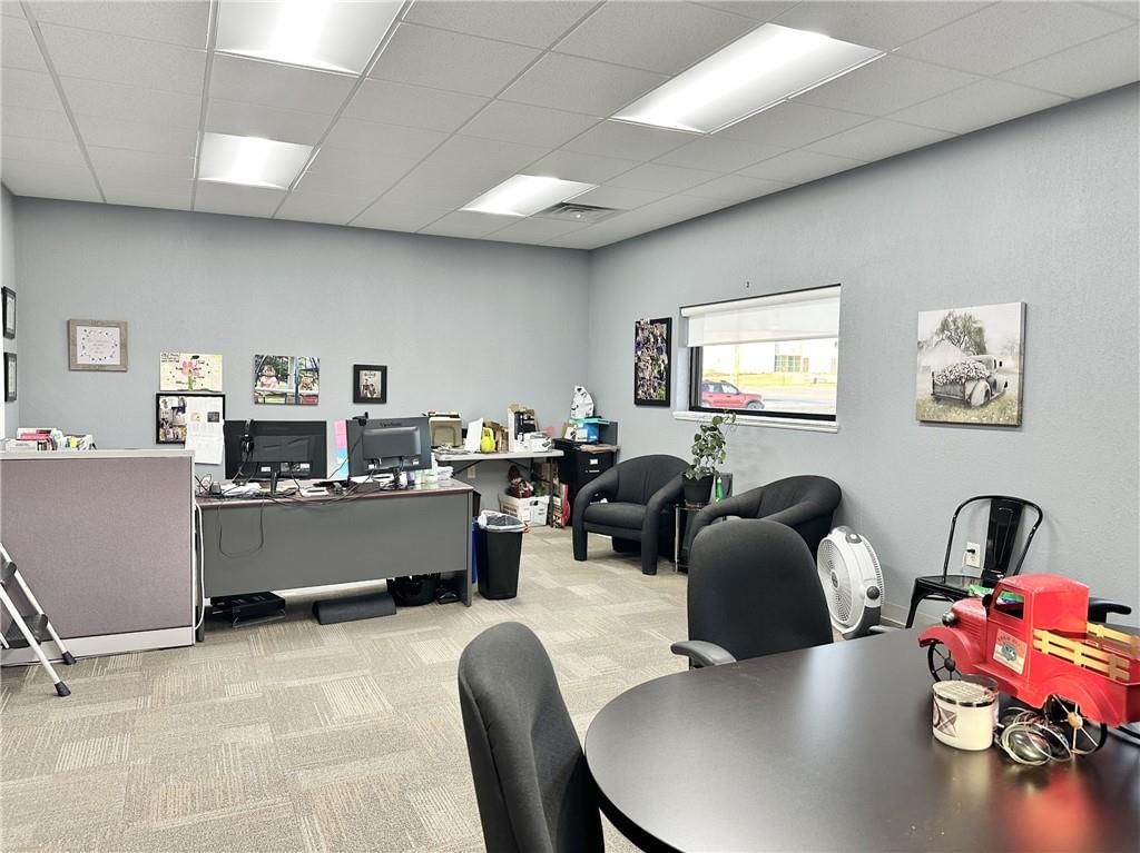 725 S Mitchell Avenue — photo 13