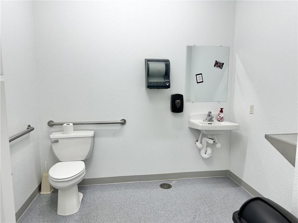 725 S Mitchell Avenue — photo 21