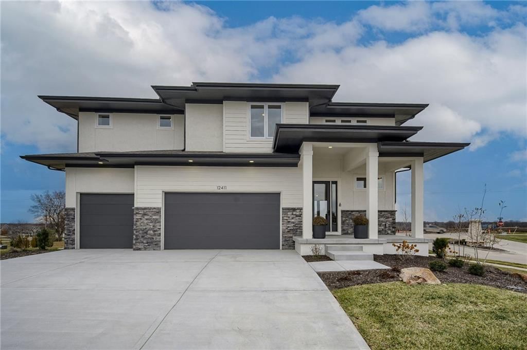12411 W 182nd Court, Overland Park, KS