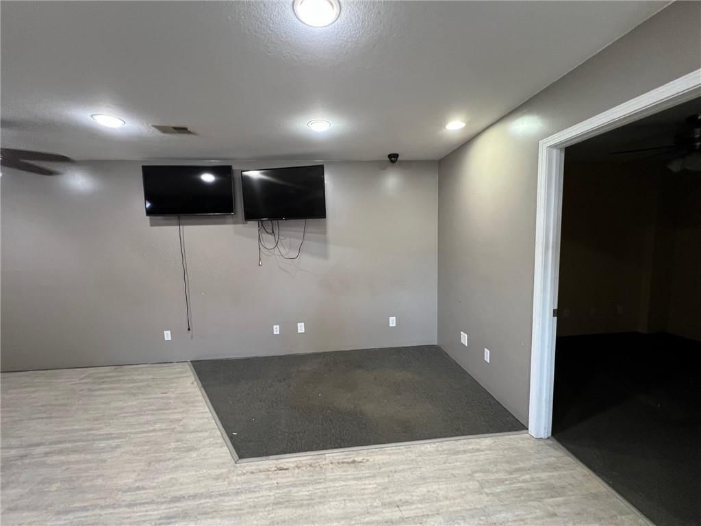 219 W Mason Street — photo 9