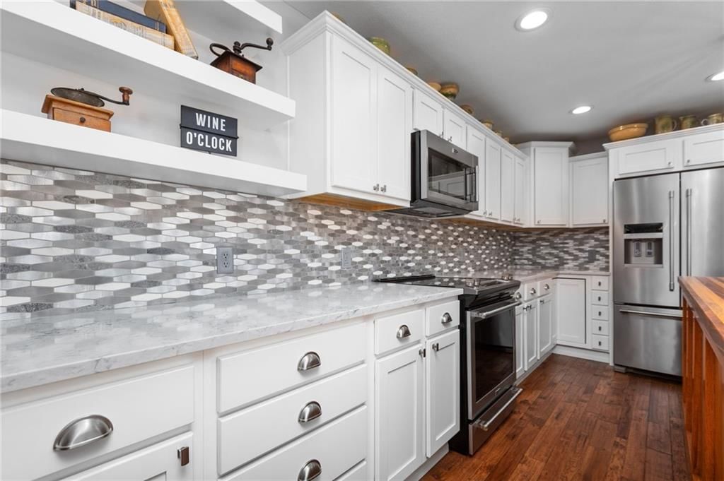 1624 S Oak Street — photo 11