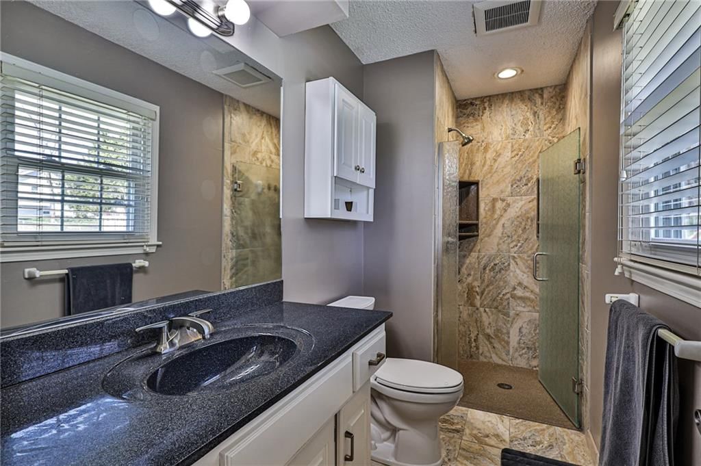 9701 N Charlotte Street — photo 23