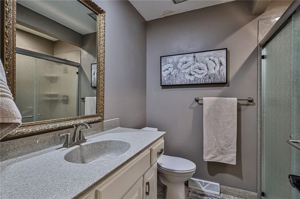 9701 N Charlotte Street — photo 26