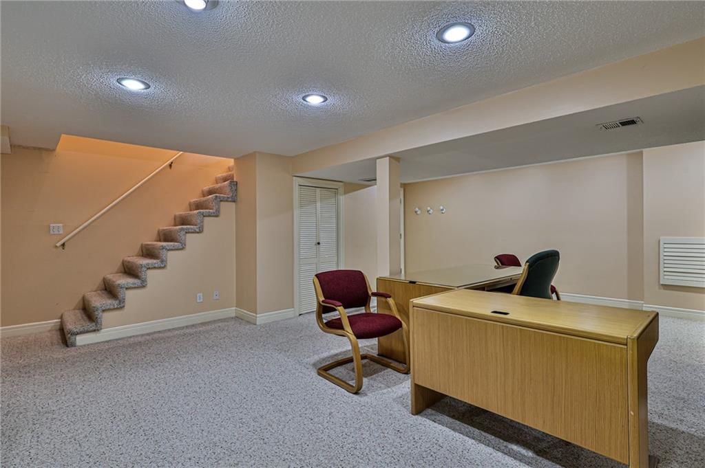 9701 N Charlotte Street — photo 30