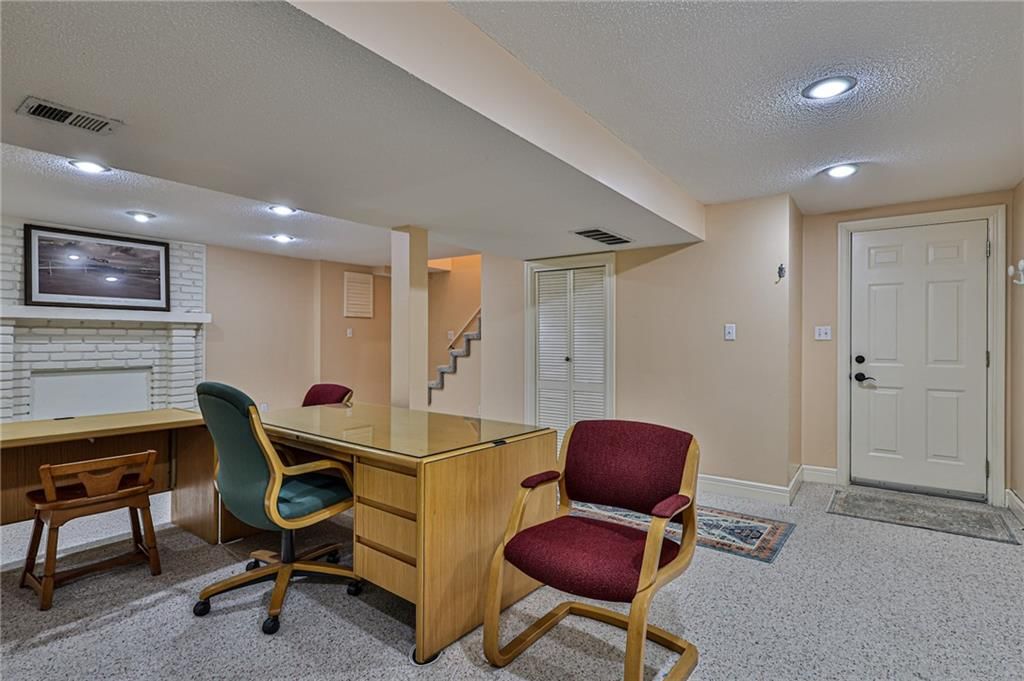 9701 N Charlotte Street — photo 32