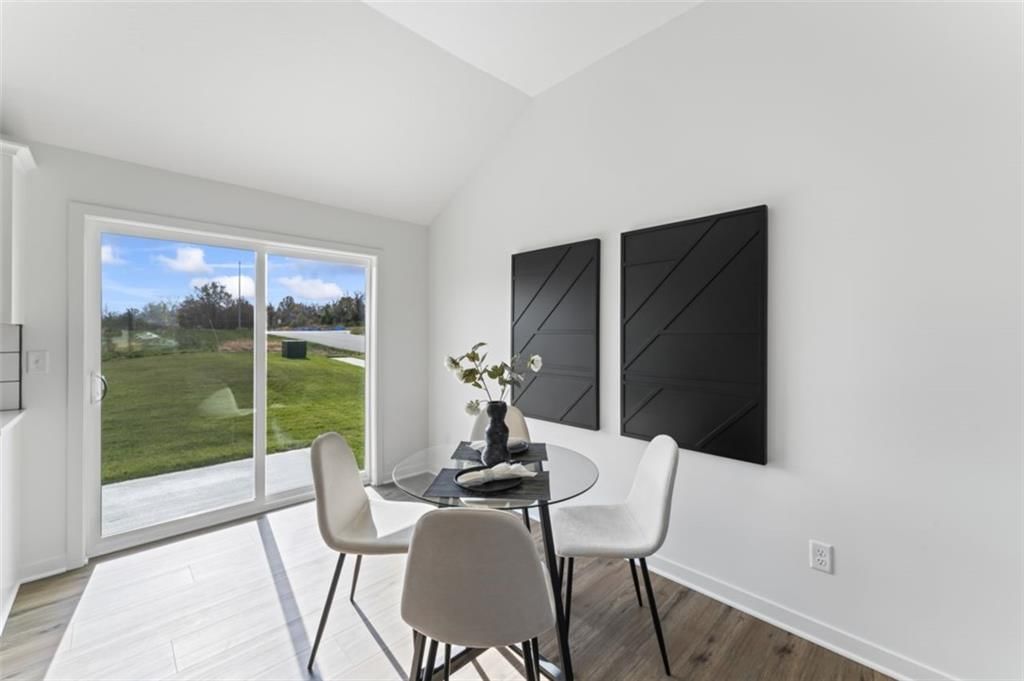 801 SE Dry Creek Drive — photo 17