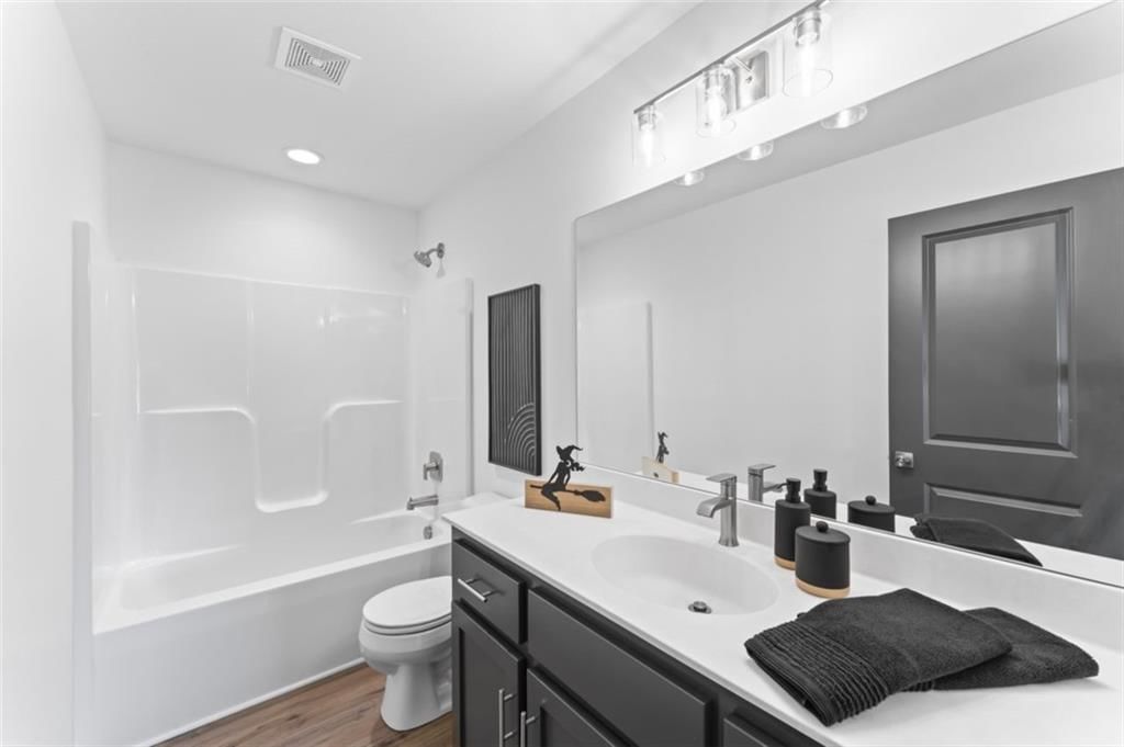 801 SE Dry Creek Drive — photo 18