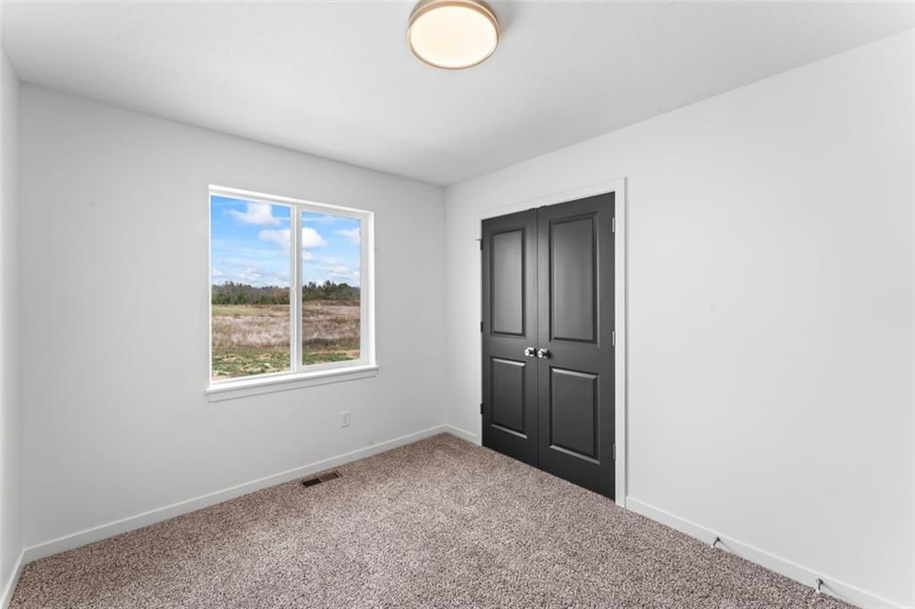 801 SE Dry Creek Drive — photo 28