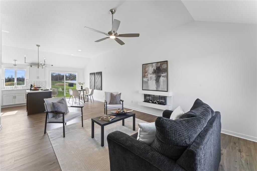 801 SE Dry Creek Drive — photo 8