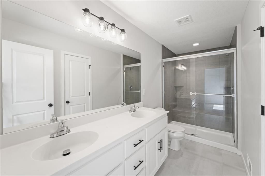 803 SE Dry Creek Drive — photo 21