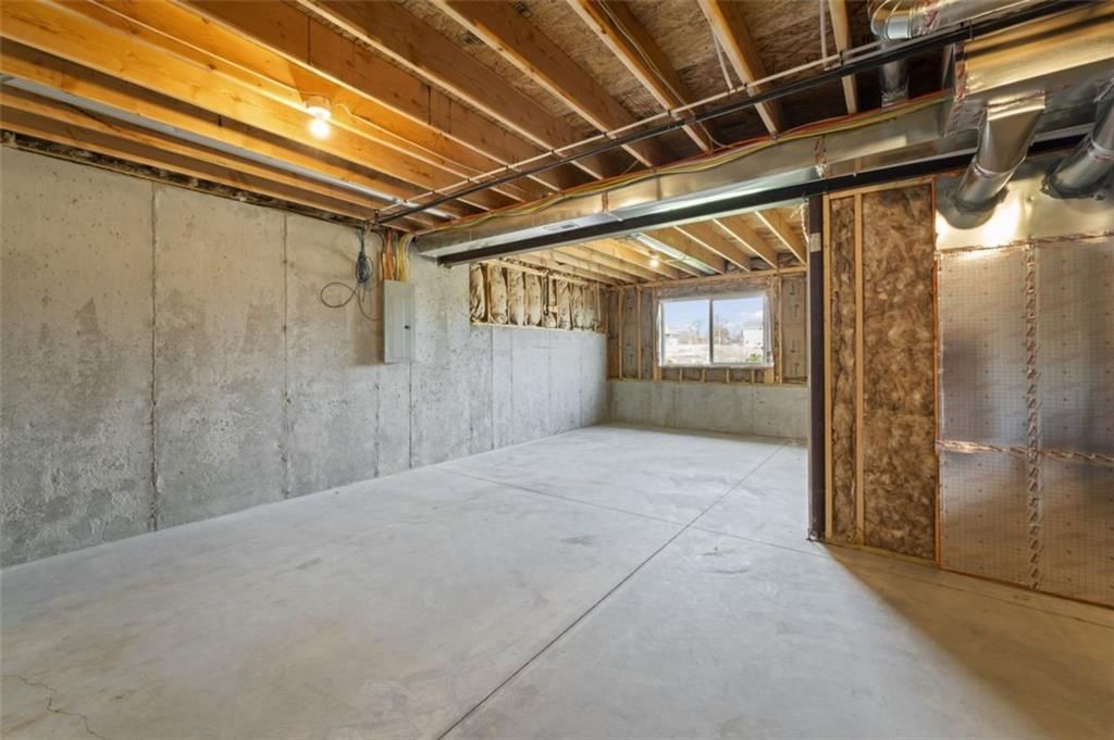 803 SE Dry Creek Drive — photo 30