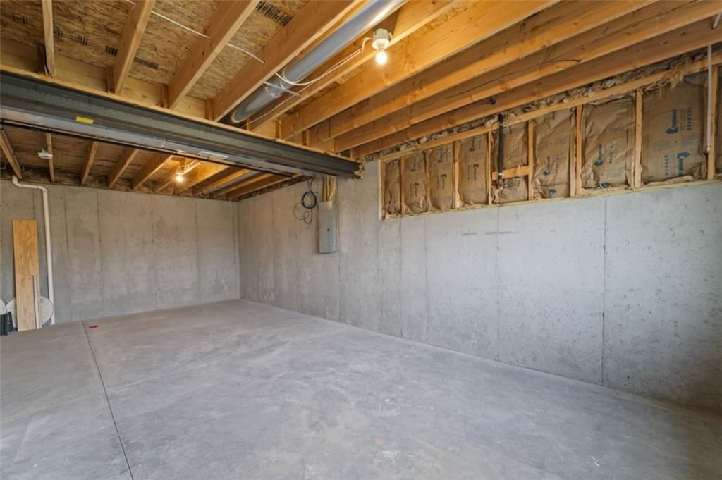 803 SE Dry Creek Drive — photo 31