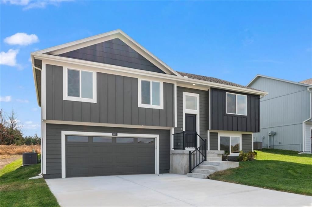 803 SE Dry Creek Drive — photo 5