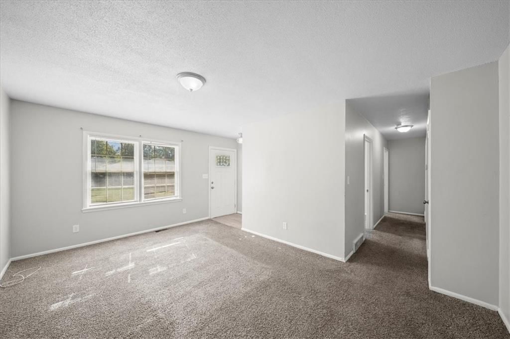 11816 Beacon Avenue — photo 27