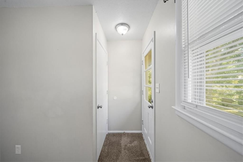 11816 Beacon Avenue — photo 41