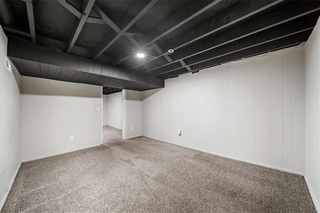 11816 Beacon Avenue — photo 42