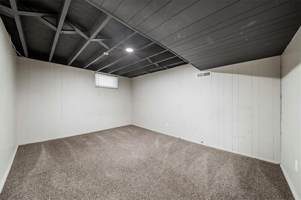 11816 Beacon Avenue — photo 43