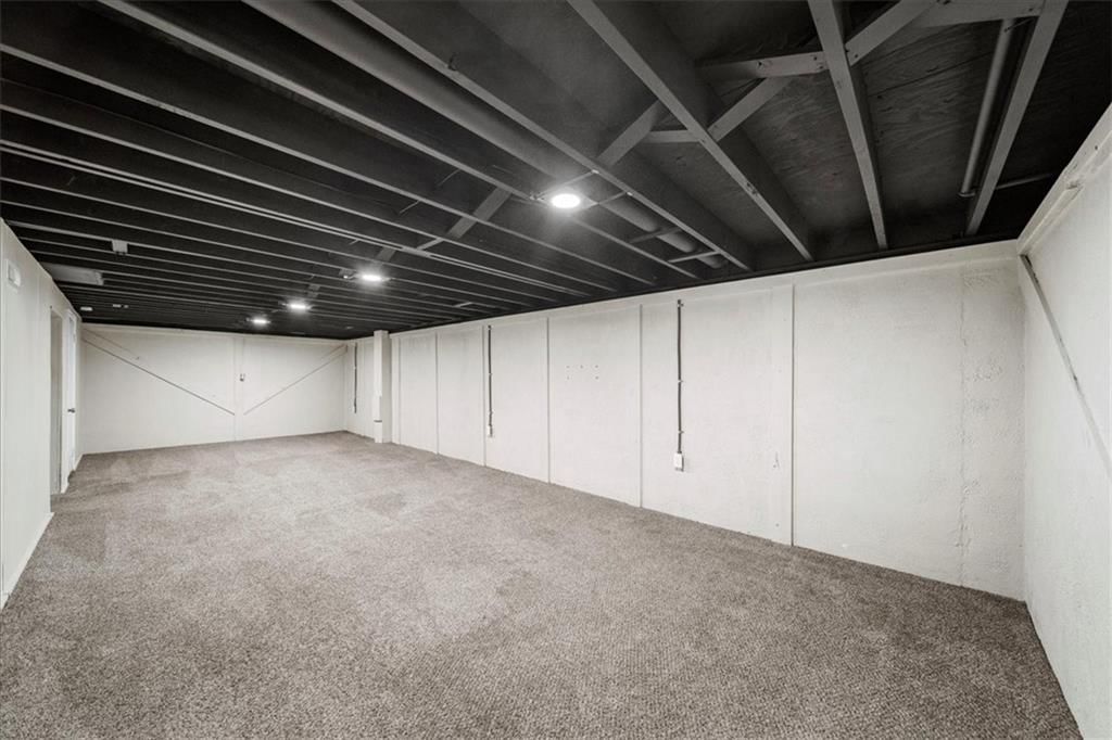 11816 Beacon Avenue — photo 45