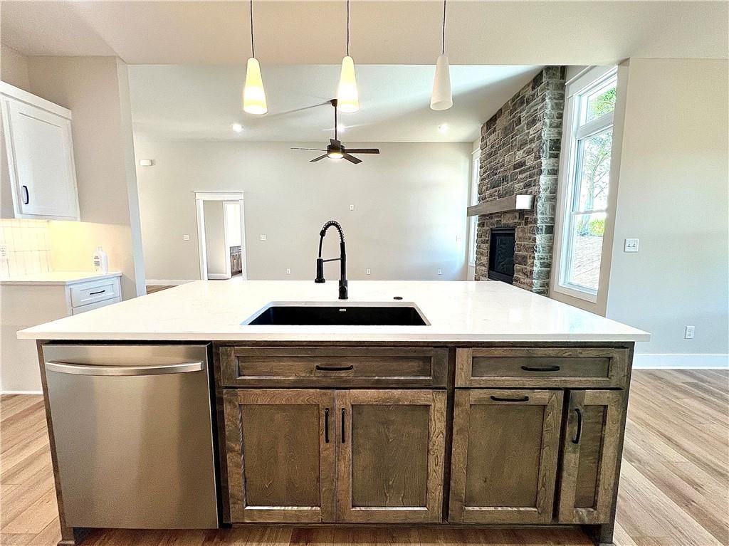 1405 Larson Avenue — photo 14