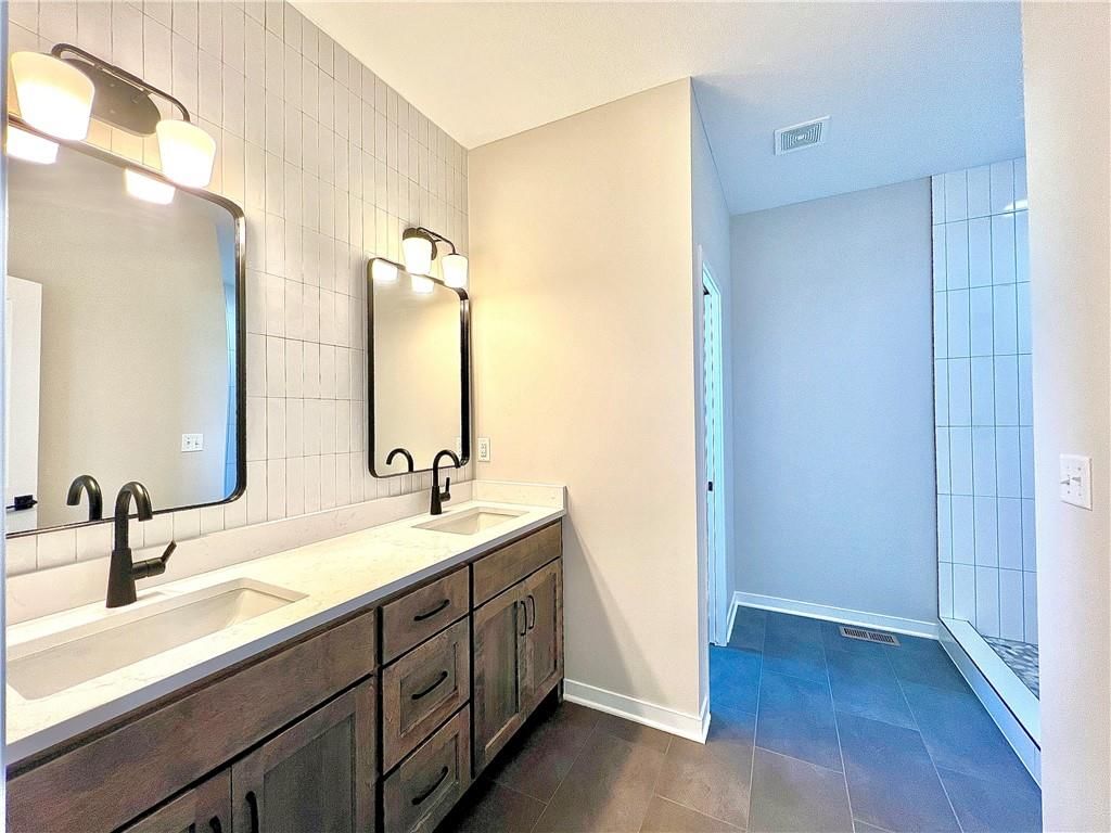 1405 Larson Avenue — photo 20