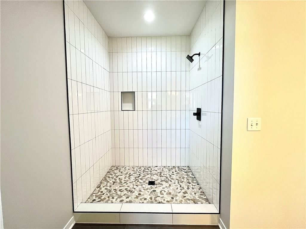 1405 Larson Avenue — photo 24