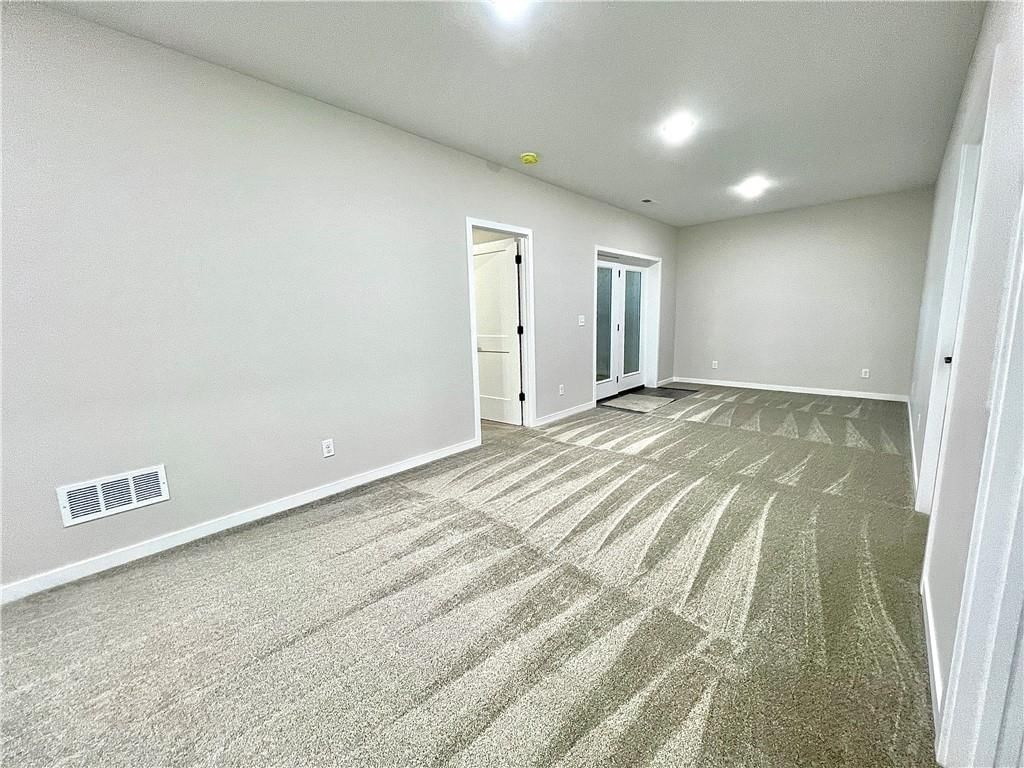 1405 Larson Avenue — photo 35