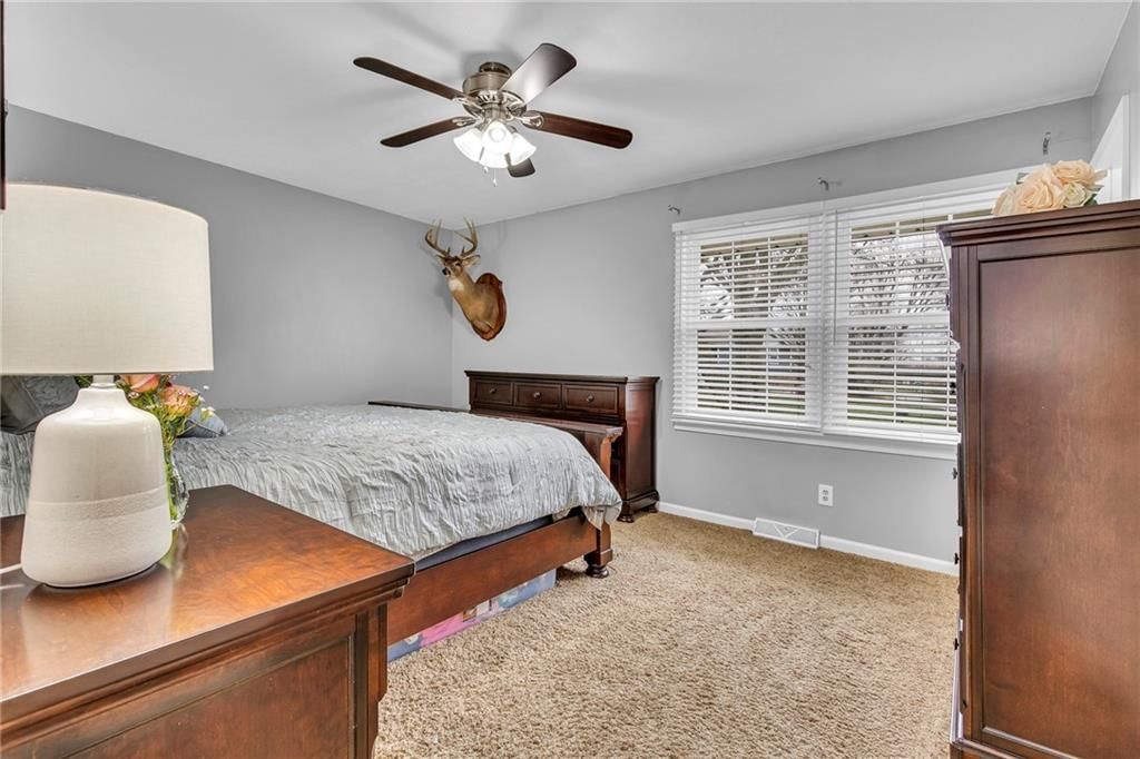 1304 Robin Circle — photo 21