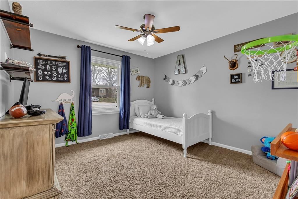 1304 Robin Circle — photo 24