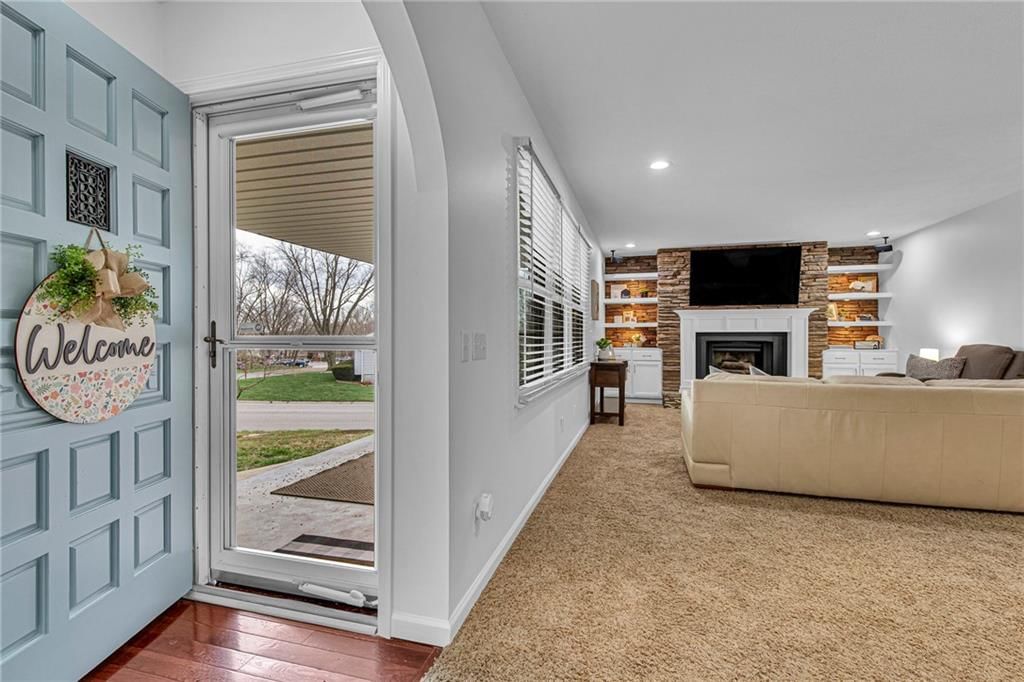 1304 Robin Circle — photo 4