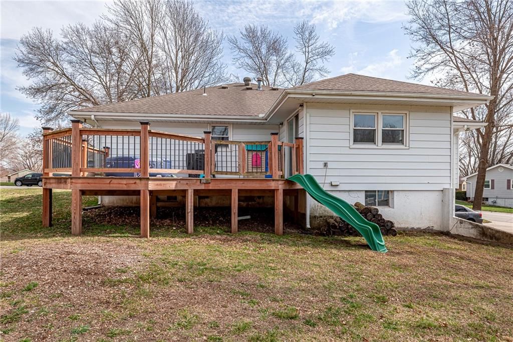 1304 Robin Circle — photo 34