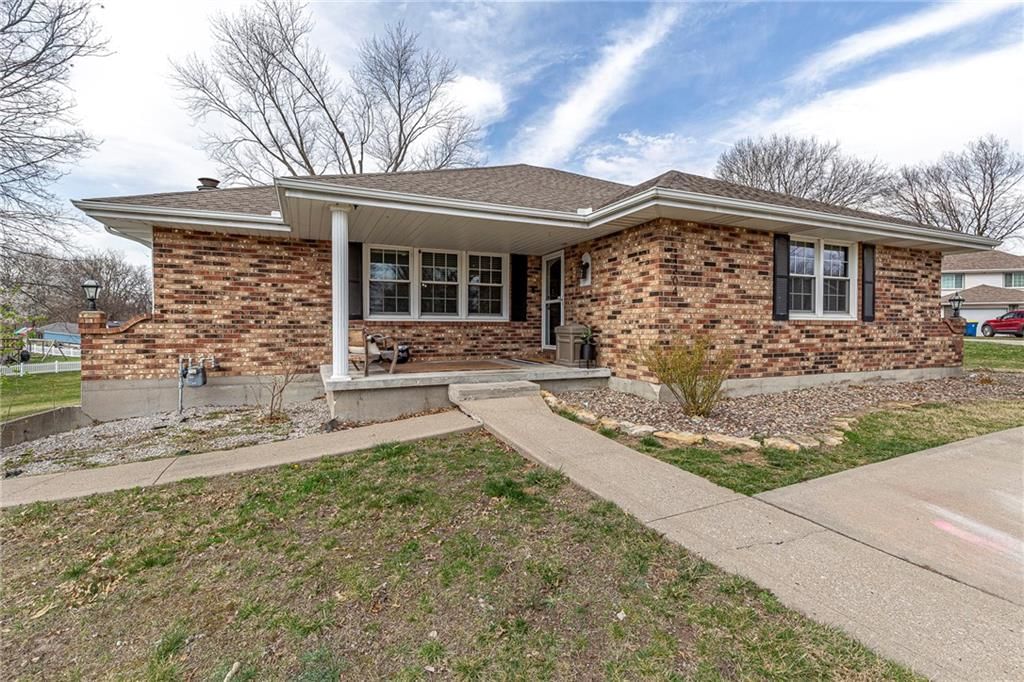 1304 Robin Circle — photo 38