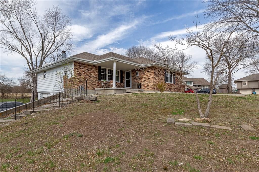 1304 Robin Circle — photo 39