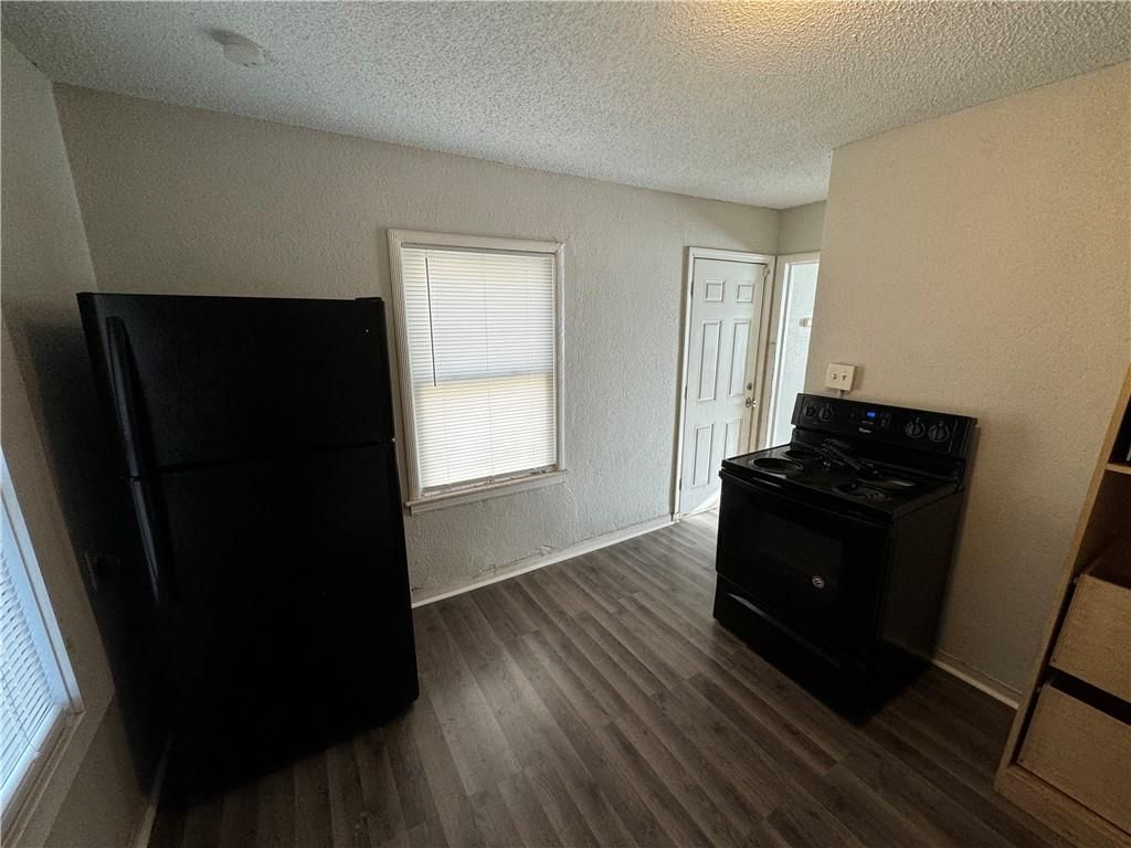 4412 KENSINGTON Avenue — photo 8