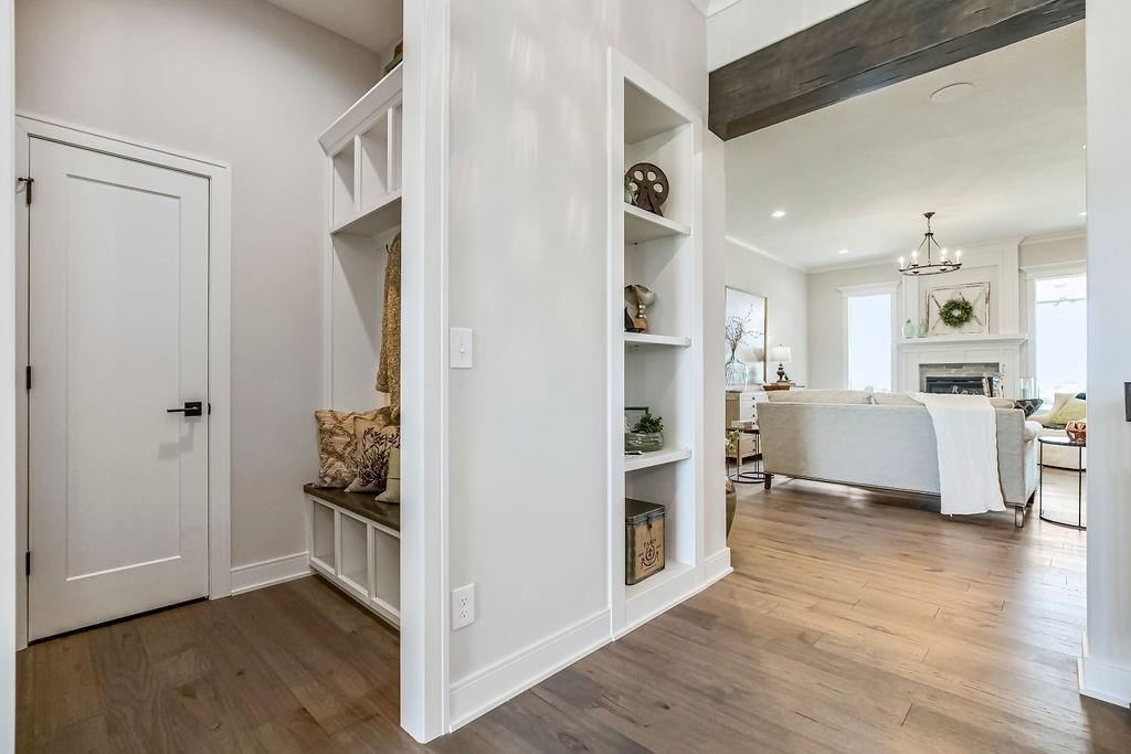 9341 Carbondale Street — photo 22