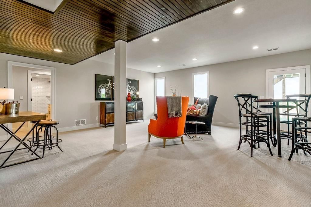 9341 Carbondale Street — photo 23