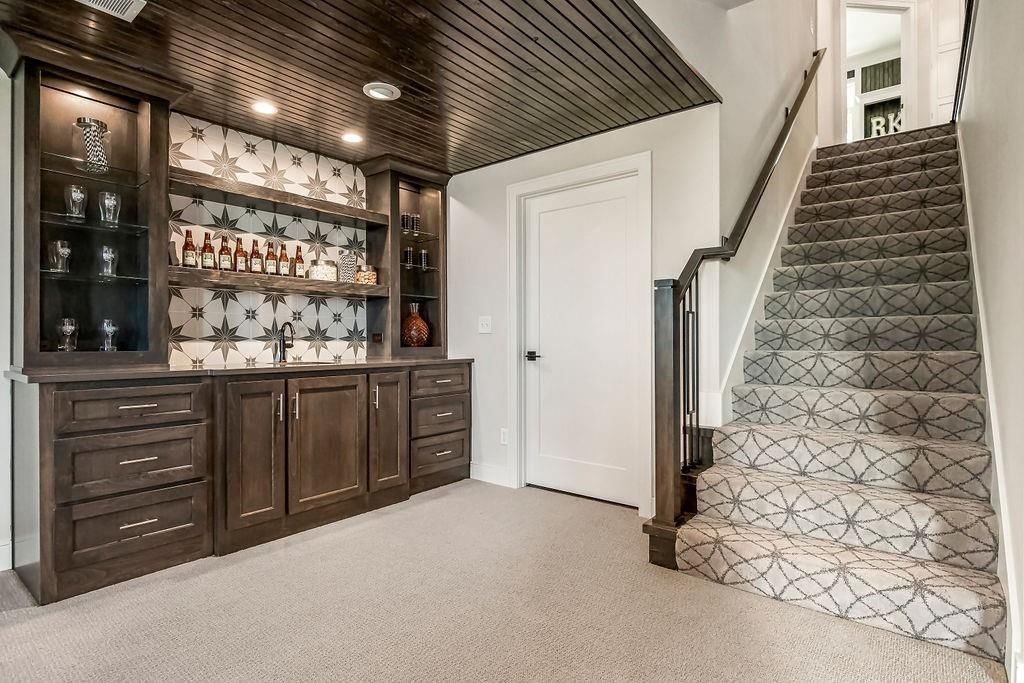 9341 Carbondale Street — photo 25