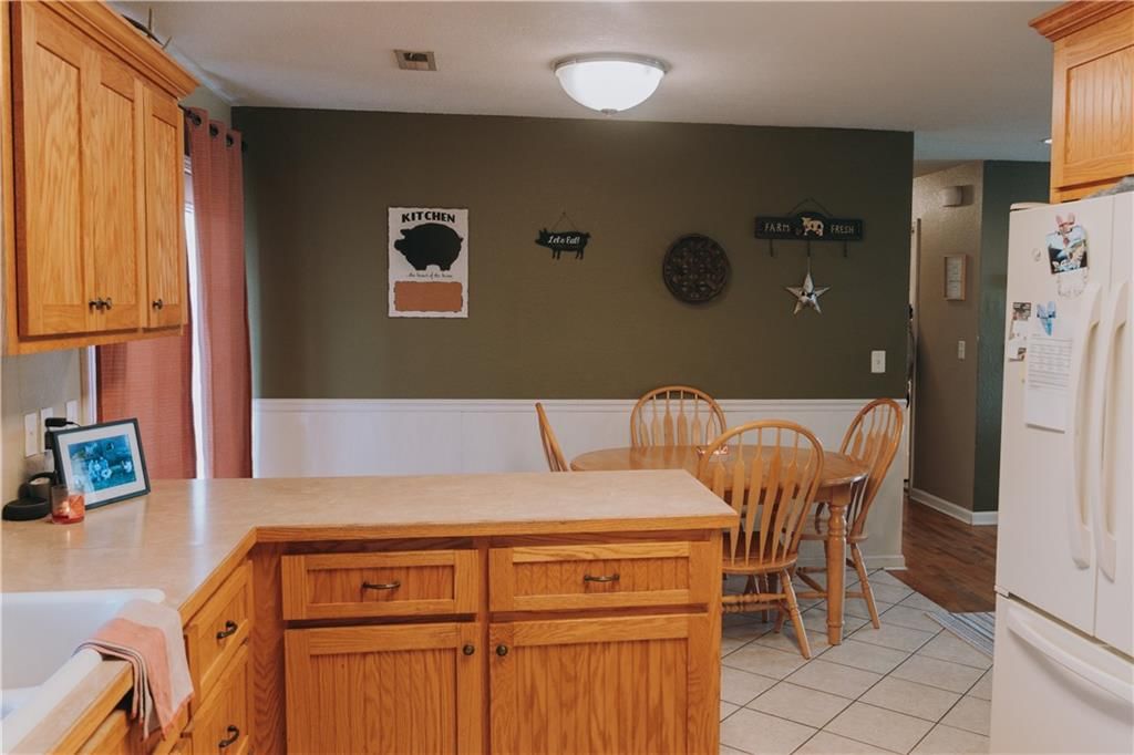 403 W Elm Street — photo 12