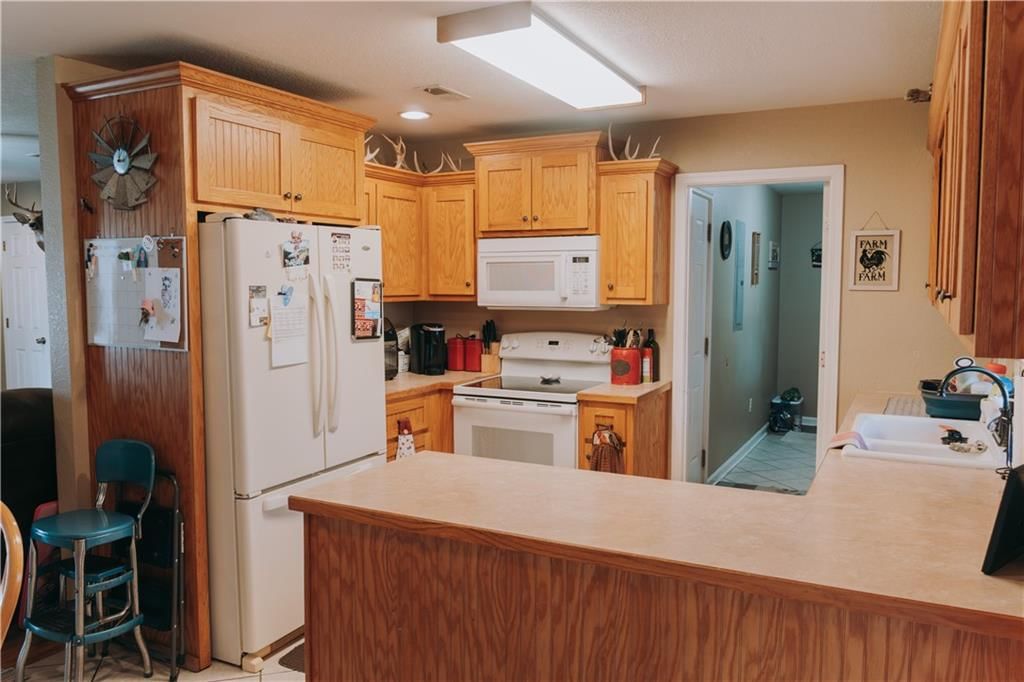 403 W Elm Street — photo 13