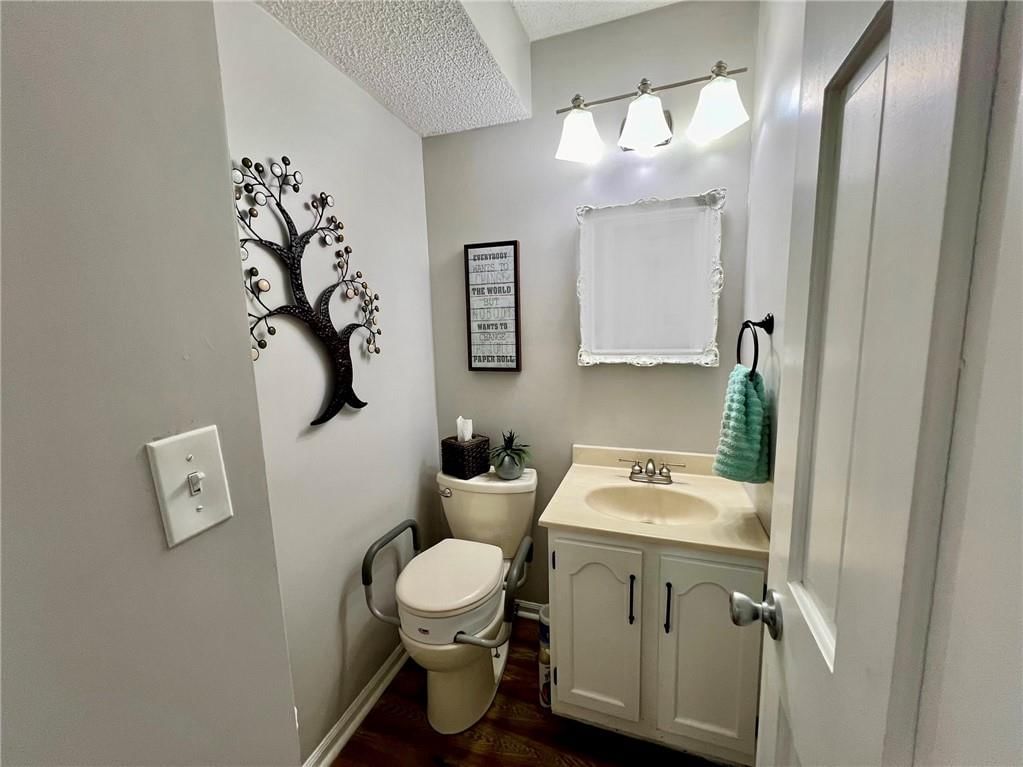 9333 Highway T Highway — photo 14