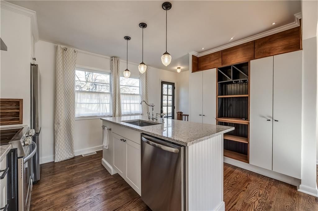 410 Benton Boulevard — photo 11