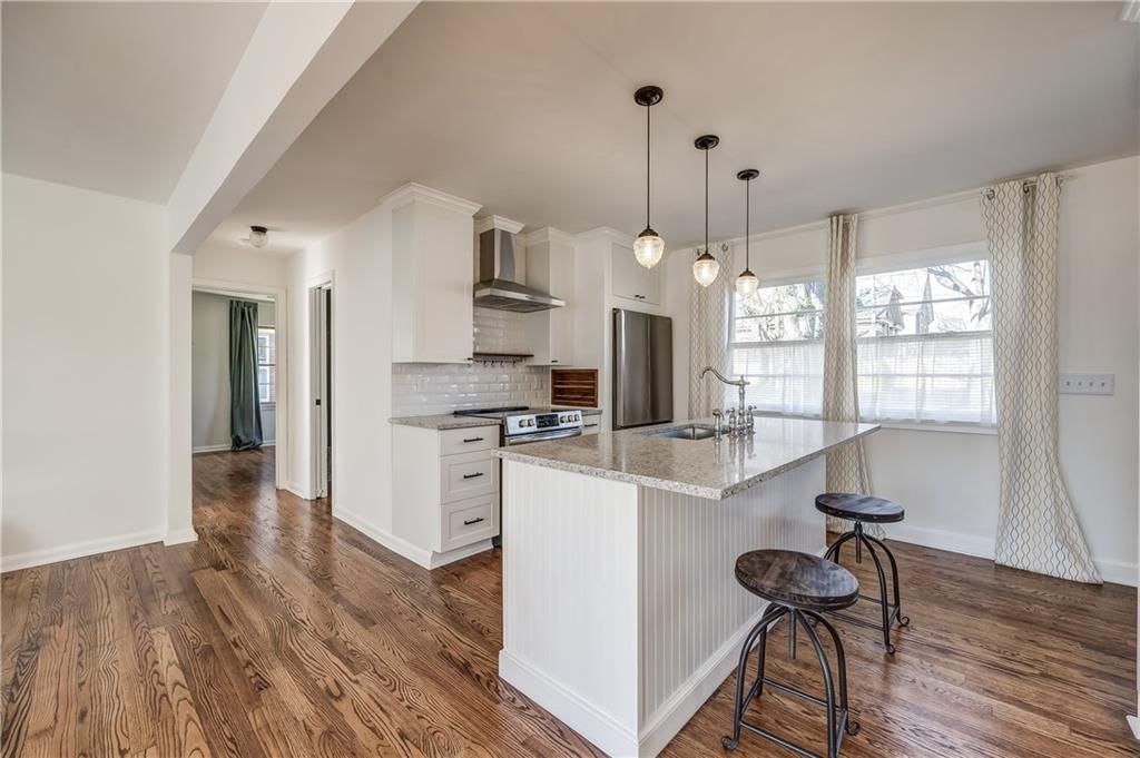 410 Benton Boulevard — photo 12
