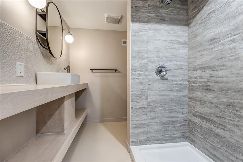 410 Benton Boulevard — photo 23
