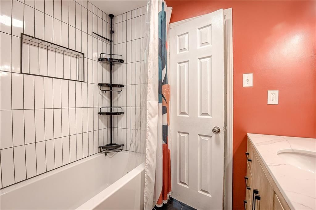 5714 N Belton Avenue — photo 16