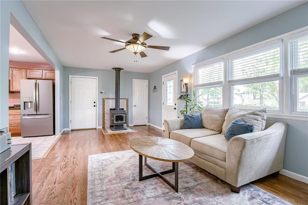 5714 N Belton Avenue — photo 6