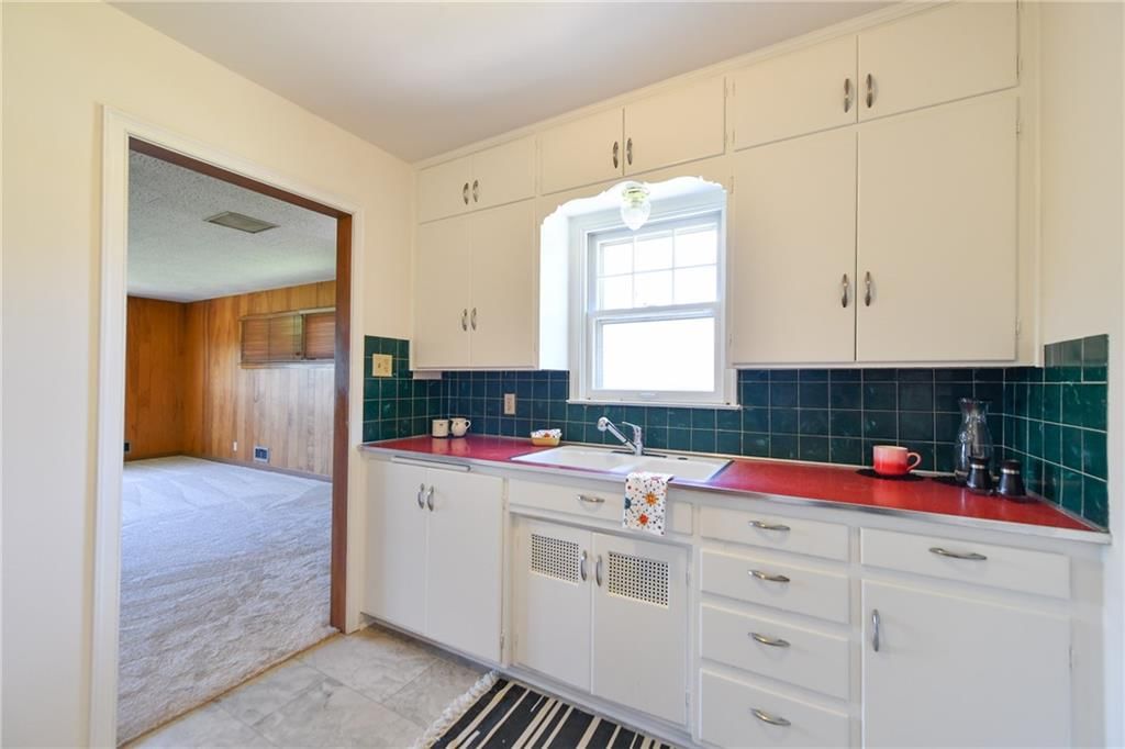 1846 S 49th Street — photo 17