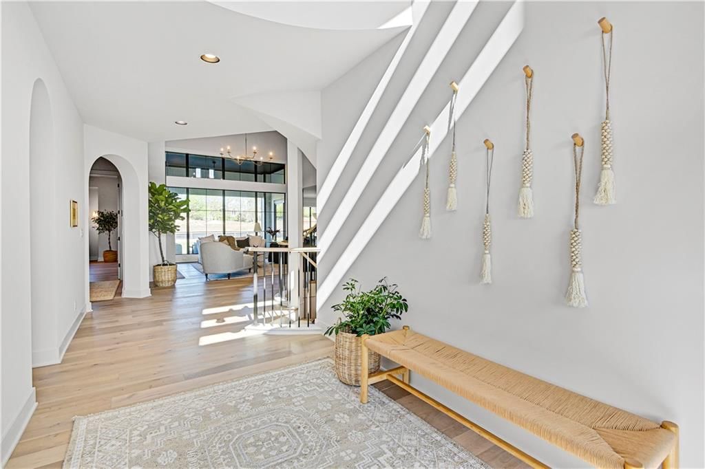 9401 Edgemere Drive — photo 3