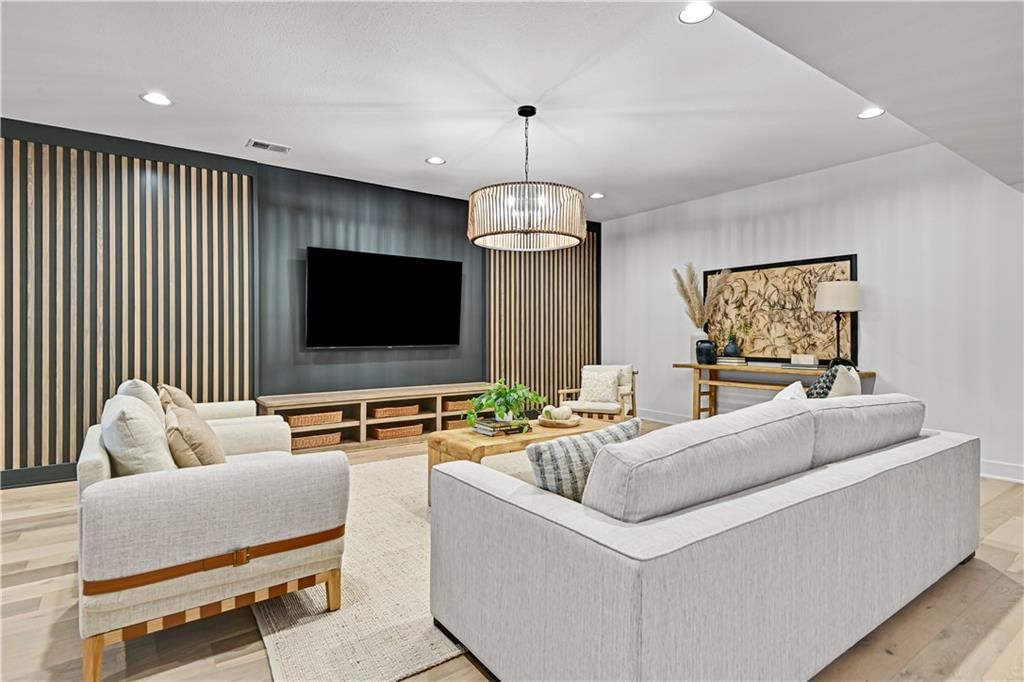9401 Edgemere Drive — photo 41